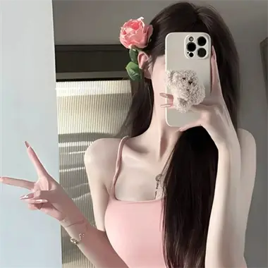 2025新番《蕾卡乃華麗且我的女王》 - 无广告免费全集观看 - HD高清无删减版资源