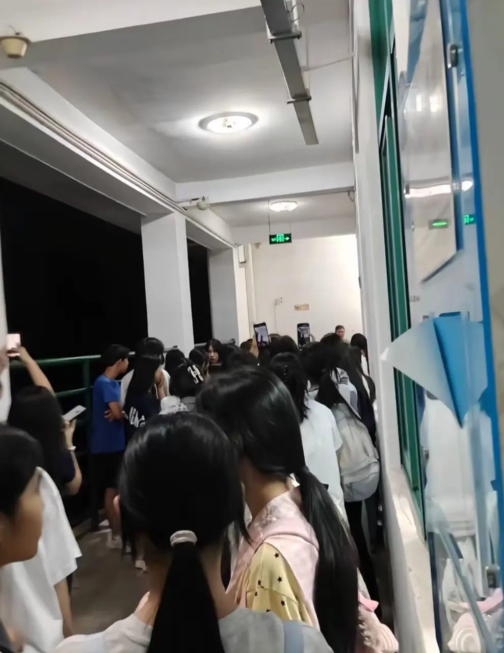 《梅州市职业技术学院女厕产双胞胎天崩开局》原视频完整版高清播放-无删减无广告在线观看-梅州市职业技术学院女厕产双胞胎天崩开局绝版影像