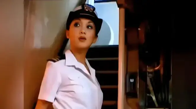 《女警奥莎娜》国语中字未删减版-女警奥莎娜监狱探秘全集-2025法国剧情片HD在线观看-高清完整版免费播放