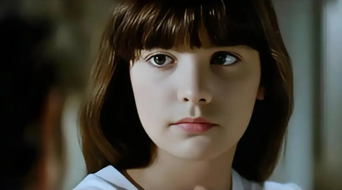 不伦之恋1080P完整版下载-温柔继母与叛逆少年的危险关系｜剖析原生家庭情感缺失｜家庭伦理道德困境解析