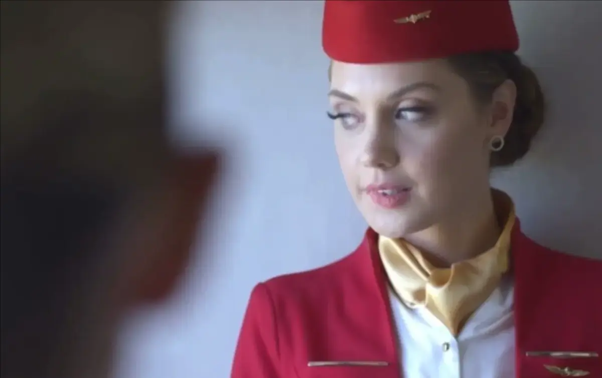 法国空姐4未删减版震撼上线-电影豪华版全网首播-内含未曝光拍摄花絮-高空惊魂事件真相揭秘