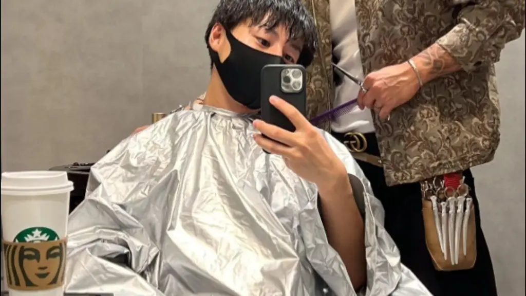 花臂夫夫1-50集《花臂/花臂老师/花臂凉太/花臂夫妇》免费观看-高清完整版在线播放无广告-花臂凉太纪念特辑4K超清画质-支持多设备流畅播放