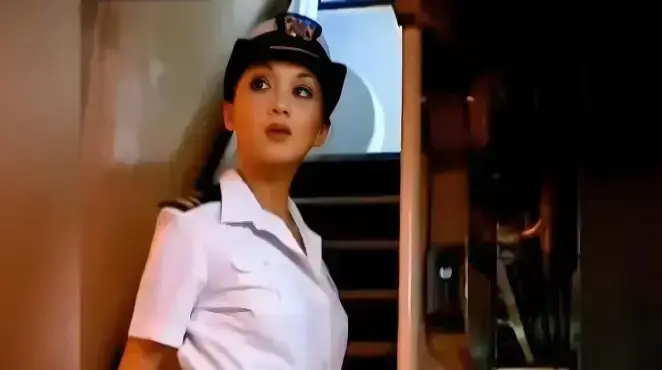 《女警奥莎娜》1080P高清完整版在线看-法国票房黑马女警奥莎娜全集免费播放无删减-《女警奥莎娜》中文字幕版无广告网盘资源分享
