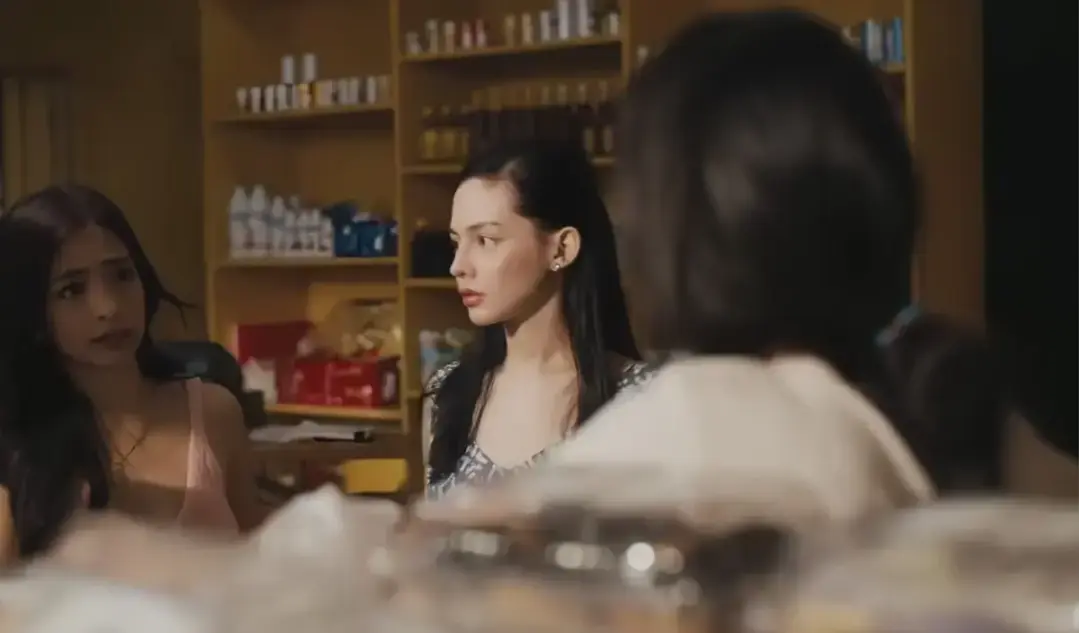 《奶油馅饼》2026菲律宾电影-安杰尔卡斯特罗主演剧情惊悚反转-蓝光超清完整版奶油馅饼免费下载