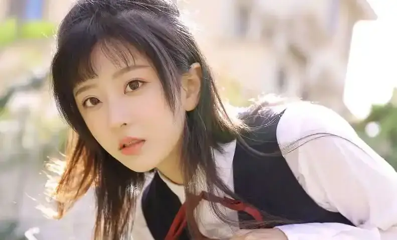 《美丽小蜜桃》未删减版高清免费观看-1978美国电影《美丽小蜜桃》全集在线播放1080P-策驰影视