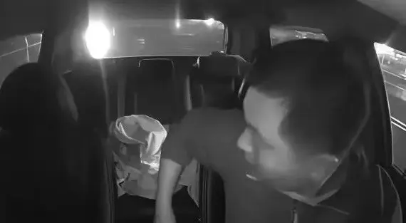 太原出租车司机与醉酒女事件行车记录仪完整11分50秒影像曝光 - 事件视频完整版网盘资源 - 太原出租车司机与醉酒女全集在线观看
